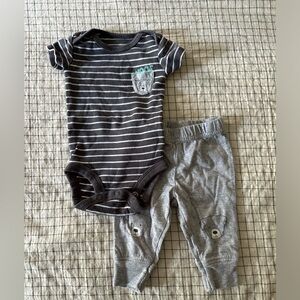 SOLD Carters Newborn Set